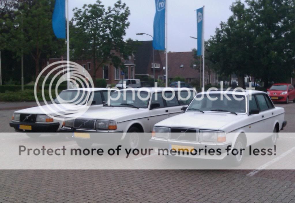 [Afbeelding: 2x240AutoramaVeendamNL.jpg]