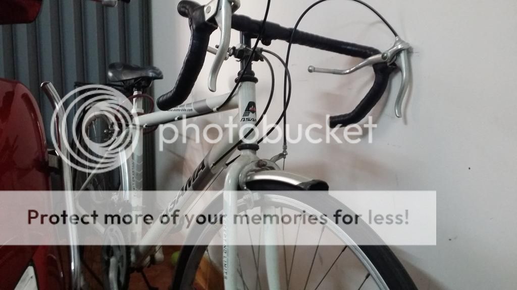 Anh chị em nào thích đi xe đạp vào hết đây đi !...