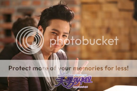 8969992b20eff2d7e7cd40e3